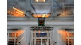 Vuelta atrás: la Superliga no arrancará este año y se realizará un torneo largo Vuelta atrás: la Superliga no arrancará este año y se realizará un torneo largo