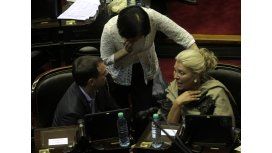 Diputados dio validez al DNU que modifica la Ley de Medios y elimina la AFSCA Diputados dio validez al DNU que modifica la Ley de Medios y elimina la AFSCA