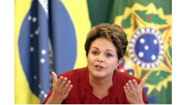 La mayoría de los brasileños apoya el juicio político a Dilma Rousseff La mayoría de los brasileños apoya el juicio político a Dilma Rousseff