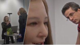 Mujer robot que tiene sentimientos Mujer robot que tiene sentimientos