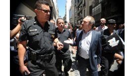 Martín Sabbatella intentó una vez más entrar a la Afsca Martín Sabbatella intentó una vez más entrar a la Afsca