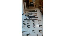 Secuestran un arsenal de armas en operativos para dar con los prófugos Secuestran un arsenal de armas en operativos para dar con los prófugos