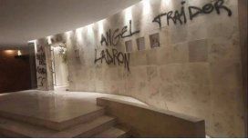 Pintadas amenazantes en la casa del Presidente de Excursionistas Pintadas amenazantes en la casa del Presidente de Excursionistas