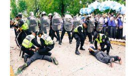 Polémico festejo de egresados de la escuela de cadetes de la Metropolitana Polémico festejo de egresados de la escuela de cadetes de la Metropolitana