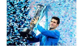 Djokovic venció a Federer y se quedó con el Masters de Londres Djokovic venció a Federer y se quedó con el Masters de Londres