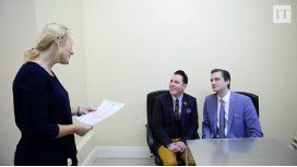 Se casó la primera pareja gay en Irlanda tras el sí al matrimonio igualitario Se casó la primera pareja gay en Irlanda tras el sí al matrimonio igualitario