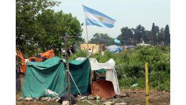 Comenzó el censo a las familias que ocuparon el predio de Merlo Comenzó el censo a las familias que ocuparon el predio de Merlo