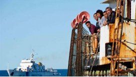 Desapareció la tripulación de un barco chino capturado en Puerto Madryn Desapareció la tripulación de un barco chino capturado en Puerto Madryn