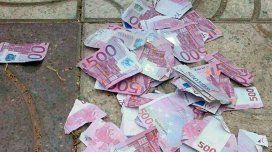 El último deseo: una abuela rompió casi un millón de euros en billetes El último deseo: una abuela rompió casi un millón de euros en billetes