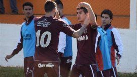 Lanús vence a Crucero y se acerca a la zona de la Copa Lanús vence a Crucero y se acerca a la zona de la Copa