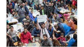 Austria transportó a más de 13 mil refugiados a Alemania Austria transportó a más de 13 mil refugiados a Alemania
