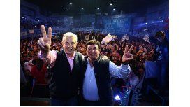 Domínguez y Espinoza lanzaron su fórmula con críticas a la oposición Domínguez y Espinoza lanzaron su fórmula con críticas a la oposición