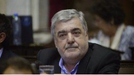 Piden la indagatoria de Das Neves por los contratos de PAE en Cerro Dragón Piden la indagatoria de Das Neves por los contratos de PAE en Cerro Dragón