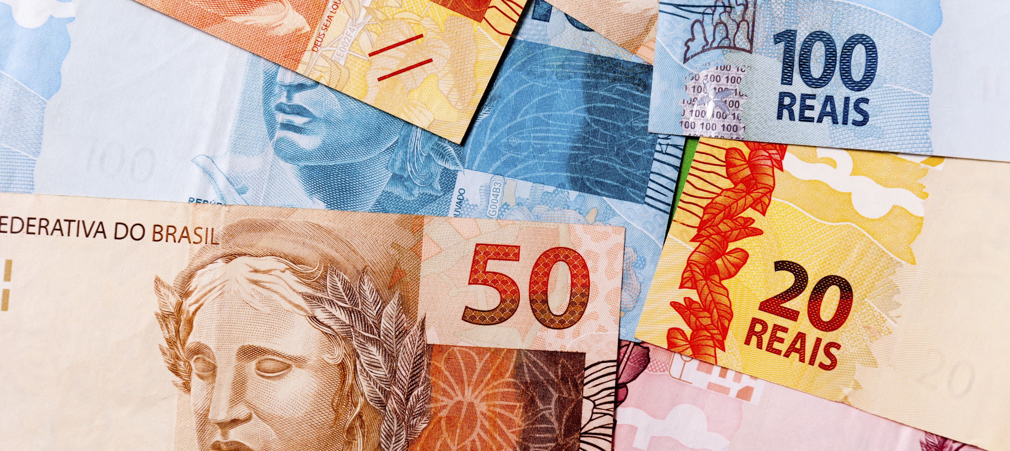 El dólar en Brasil tocó los tres reales, el mayor valor desde agosto de 2004 Icardi, Banco