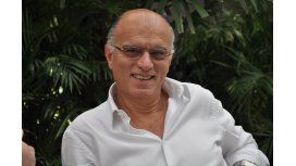 {alttext(,#PanamáPapers La offshore de Néstor Grindetti llegó al Congreso)} {alttext(,#PanamáPapers La offshore de Néstor Grindetti llegó al Congreso)}