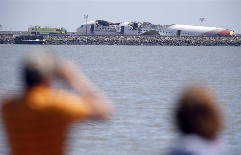 Un video muestra el choque del avión en San Francisco Estados Unidos