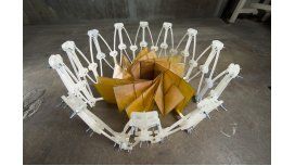 Escudo hecho en origami plegable. Escudo hecho en origami plegable.