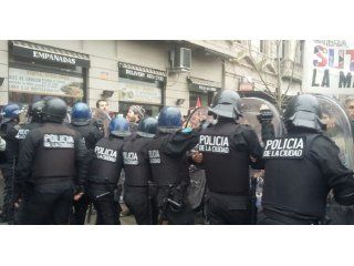 Tensión en el Congreso por la marcha de los trabajadores de Pepsico Tensión en el Congreso por la marcha de los trabajadores de Pepsico