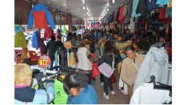 Cada vez más argentinos cruzan a Paraguay para hacer shopping Cada vez más argentinos cruzan a Paraguay para hacer shopping