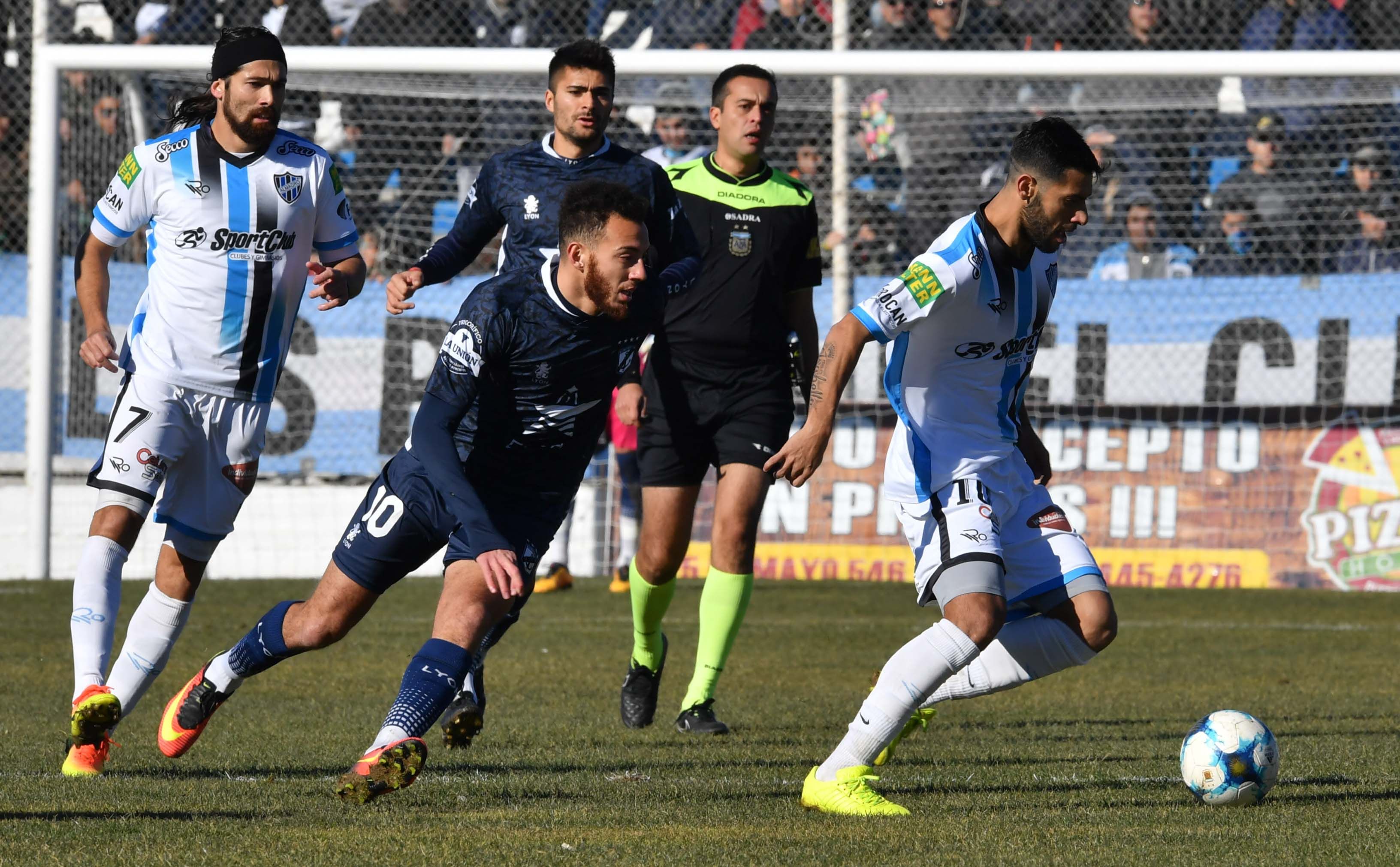 Los de Madryn vencieron a Almagro como locales la última fecha