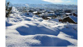 Siguen bajo cero las temperaturas en Bariloche: hay problemas con los vuelos y en las rutas Siguen bajo cero las temperaturas en Bariloche: hay problemas con los vuelos y en las rutas
