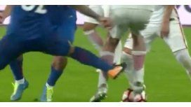 El Apache no se bancó la goleada El Apache no se bancó la goleada