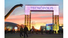 El acceso a Tecnópolis en Villa Martelli El acceso a Tecnópolis en Villa Martelli