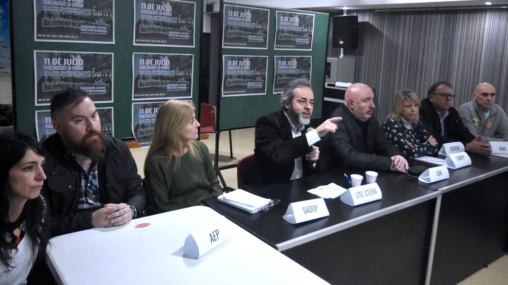 Gremios docentes porteños anuncian el paro de hoy martes 11 de julio<br>