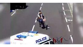 Robó un baúl y lo pisó la policía con el auto Robó un baúl y lo pisó la policía con el auto