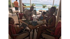 Messi y Antonela, en su luna de miel junto a sus hijos Messi y Antonela, en su luna de miel junto a sus hijos