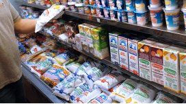 Los argentinos consumen cada vez menos leche Los argentinos consumen cada vez menos leche