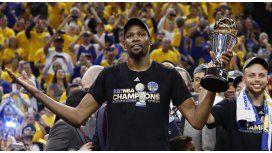 Kevin Durant fue elegido MVP de las finales Kevin Durant fue elegido MVP de las finales