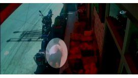 Matan a un padre que abrazaba a su hijo para protegerlo Matan a un padre que abrazaba a su hijo para protegerlo