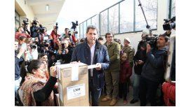 San Juan: Uñac votó y llamó a tomar el mensaje del electorado San Juan: Uñac votó y llamó a tomar el mensaje del electorado