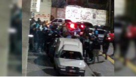 Barras de Racing se enfrentaron a tiros en un club por una interna Barras de Racing se enfrentaron a tiros en un club por una interna