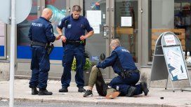 La policía le disparó a un hombre que apuñaló a varias personas en Finlandia La policía le disparó a un hombre que apuñaló a varias personas en Finlandia