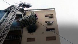 Incendio en un edificio de Palermo: rescataron a seis personas Incendio en un edificio de Palermo: rescataron a seis personas