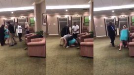 VIDEO: Dos mujeres pelearon a golpes de puño por un comentario racista VIDEO: Dos mujeres pelearon a golpes de puño por un comentario racista