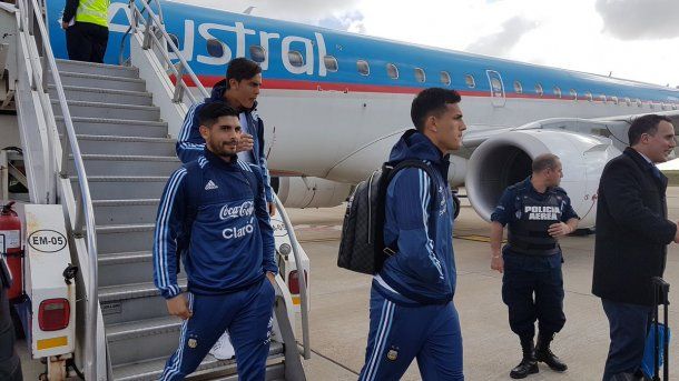 La Selección argentina llegó a Montevideo<br>