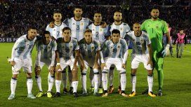 El equipo que saltó a la cancha frente a Uruguay El equipo que saltó a la cancha frente a Uruguay