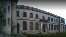 El colegio repudió el festejo de los padres por el cambio de curso al chico con Asperger El colegio repudió el festejo de los padres por el cambio de curso al chico con Asperger