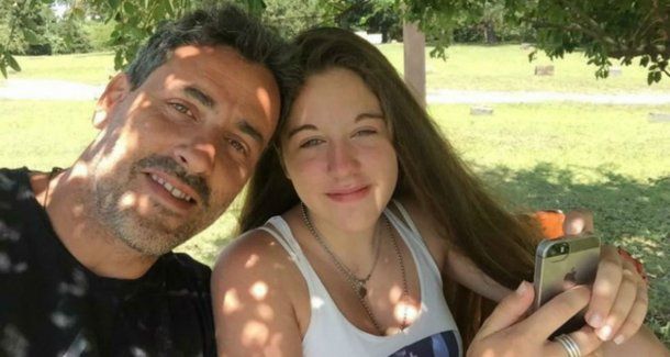 Abril y su papá, antes de la fiesta de 15