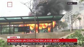Se incendió un colectivo en el Metrobus de la 9 de Julio Se incendió un colectivo en el Metrobus de la 9 de Julio