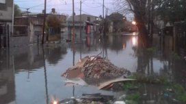 Por el temporal se inundaron al menos diez localidades del Gran Buenos Aires Por el temporal se inundaron al menos diez localidades del Gran Buenos Aires