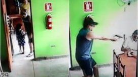 VIDEO: Un sicario hace a un lado a una nena y asesina a un hombre en un restaurante VIDEO: Un sicario hace a un lado a una nena y asesina a un hombre en un restaurante
