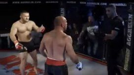 Un peleador de MMA le pegó al árbitro Un peleador de MMA le pegó al árbitro
