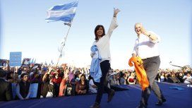 Cristina retomó la campaña y le mandó un durísimo mensaje a sus ex ministros Cristina retomó la campaña y le mandó un durísimo mensaje a sus ex ministros