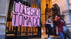 Denuncian que hubo un caso de abuso sexual durante la toma de colegios Denuncian que hubo un caso de abuso sexual durante la toma de colegios