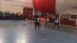 Impresionante: mirá este golazo con un lujo pocas veces visto en el futsal argentino Impresionante: mirá este golazo con un lujo pocas veces visto en el futsal argentino