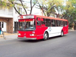 Ocurrió en un colectivo de la línea 4 que hace el recorrido Godoy Cruz-Las Heras en la ciudad de Mendoza Ocurrió en un colectivo de la línea 4 que hace el recorrido Godoy Cruz-Las Heras en la ciudad de Mendoza